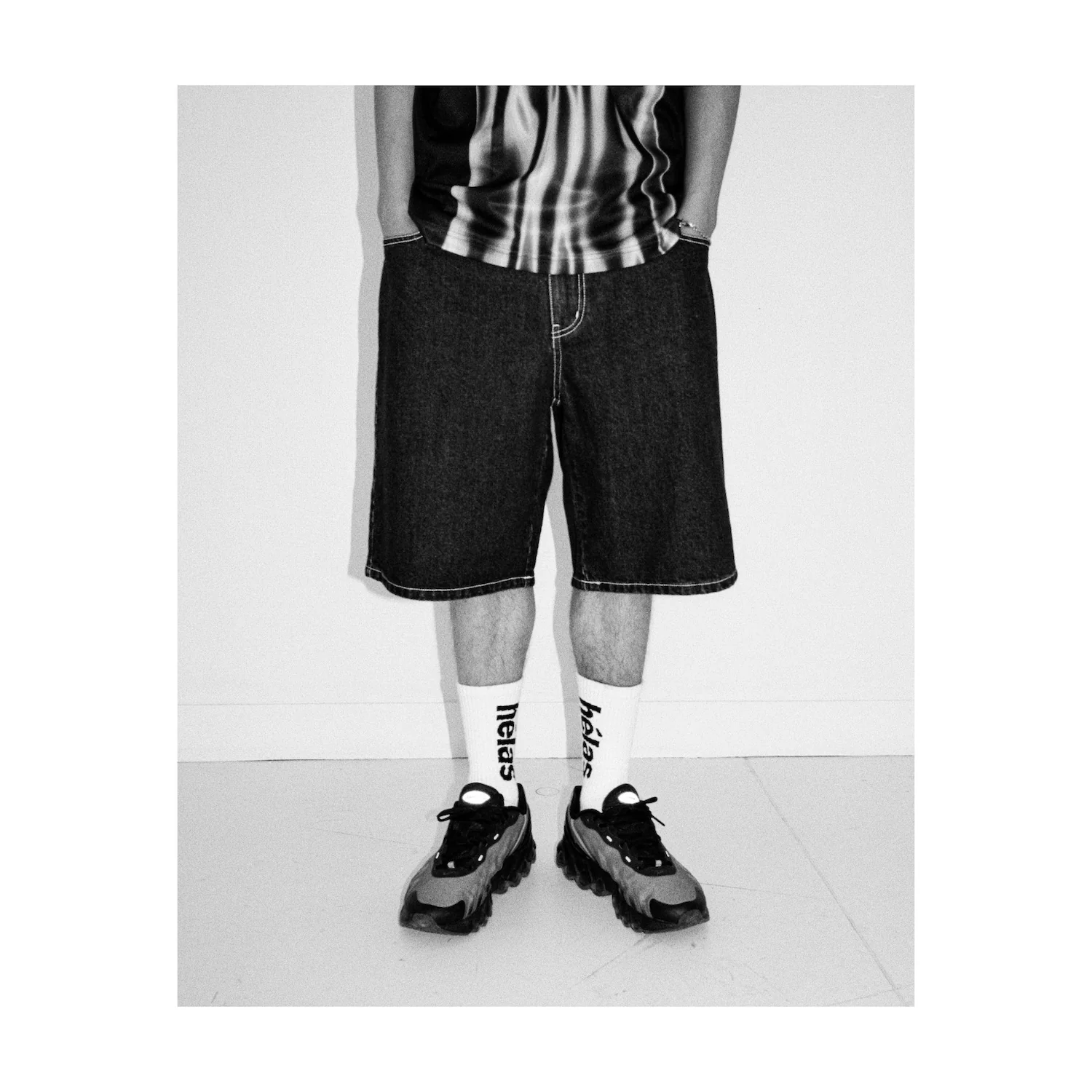 DIEU GREC JEANS SHORTS WASHED BLACK - Image 6